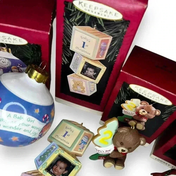 VTG 90s Hallmark Keepsake Ornaments Lot x4 Ornaments Baby Girl LOONEY TUNES - Picture 3 of 15